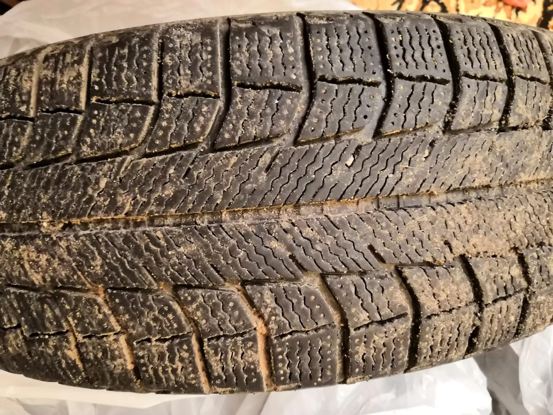 X-Ice Michelin липучка 185/65r14. 185 65 15 Липучка резина Мишлен. Шины Мишлен зимние нешипованные 185 60 r14. Мишлен айс 285/60/18 липучка. Шины 195 65 r15 недорого