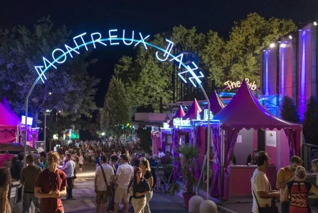 Montreux jazz festival 2022. Jazz festival, switzerland. Фестиваль джаза в монтре. Джазовый фестиваль в монтре. Джазовый фестиваль в ницце.