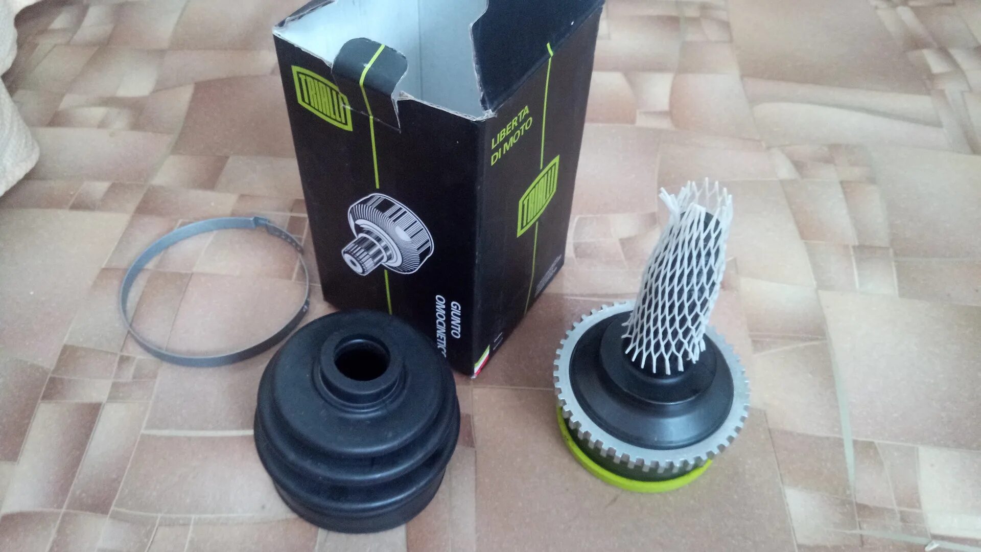 Шрус внутренний trialli go2512. Trialli emc0145. Шрус внутренний trialli go2005. Trialli go0501 saab. Шрус trialli.