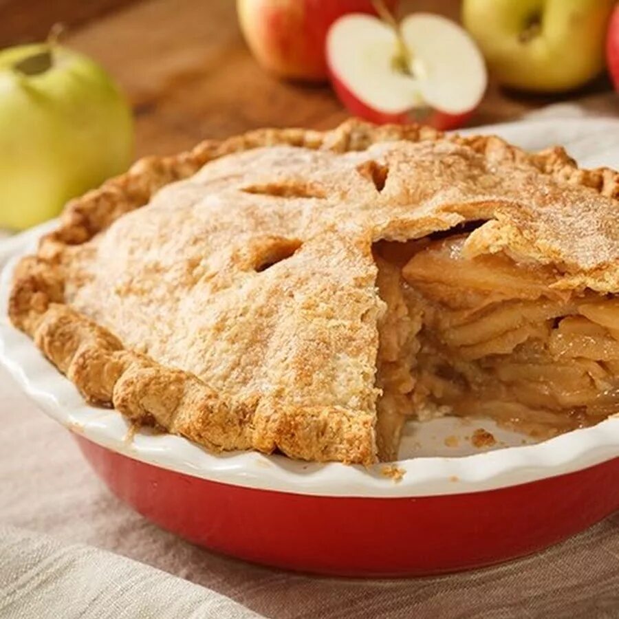 Шарлотка американский пирог. Американский яблочный пирог. Эппл Пай пирог. Американский пирог с яблоками.