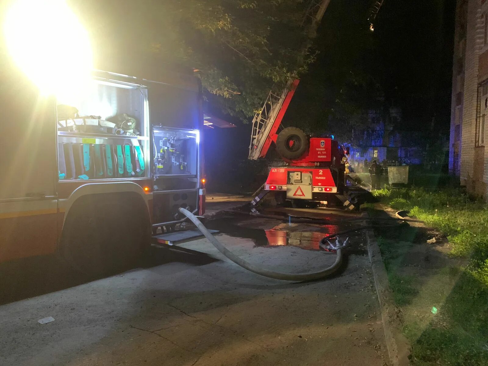 Пожар в ульяновске. Пожар ульяновск 2024. Пожар в ульяновске сегодня. Краснодар 30 иркутской дивизии 9. Пожар ульяновск 2024.