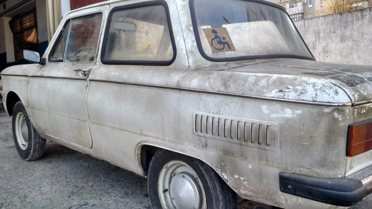 Заз 968 гнилой. Заз старый. Запорожец заз 986 ржавый. Запорожец 2 поколение. Капсула времени заз 968м.