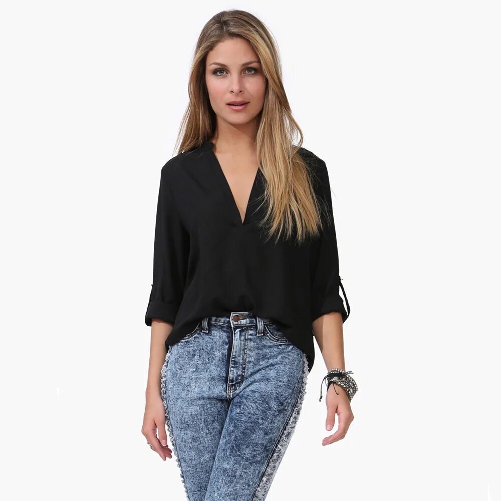 блузка с декольте. кофточка с декольте. блузка с вырезом. блузка с вырезом. блузка с вырезом на спине.