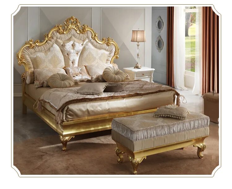 Кованая кровать золотая corte zari. Кровать золотистого цвета. Кровать с золотым изголовьем. Кровать с золотом. Кровать в итальянском стиле.
