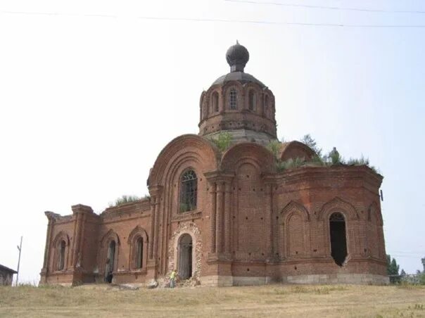 Сосновское каменский. Село Сосновское Свердловская область. Сосновское Каменский район Церковь. Сосновское, Церковь Рождества Христова, Свердловская область. Церковь Рождества Христова в селе Искор.