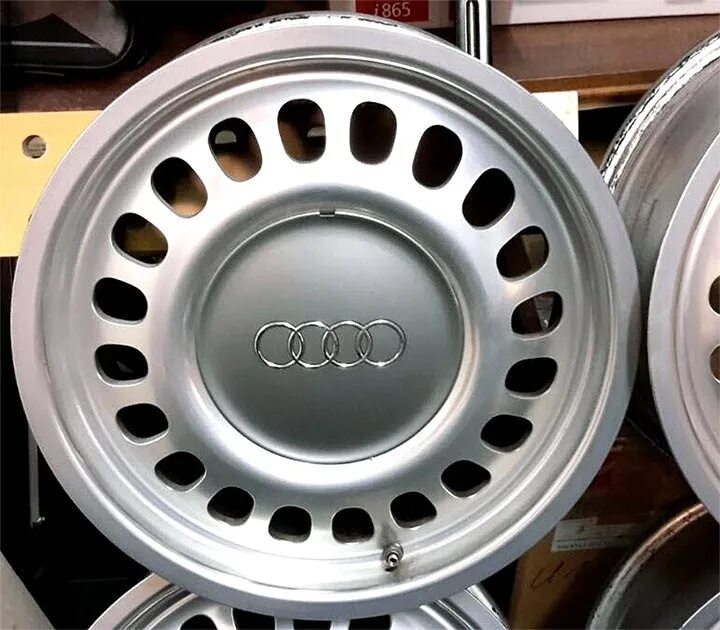 Диск 0 c d. Кованые диски ауди r16. диски audi a8 d2. 4d0 601 025 b. 8d0 601 025 r z17.