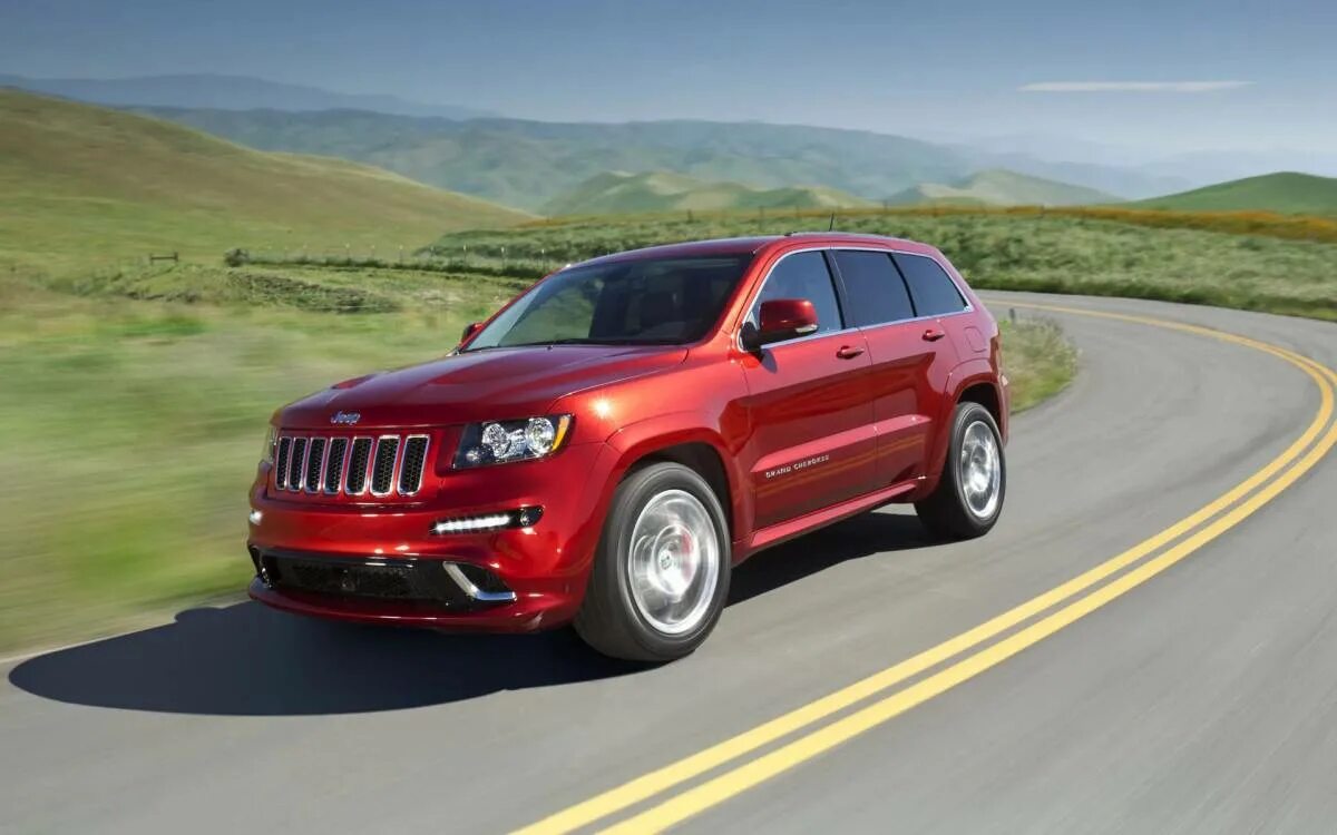 Какие машины джипы. Jeep Grand Cherokee srt8 wk2. Jeep Grand Cherokee srt8 2011. Jeep Grand Cherokee srt 2011. Grand Cherokee srt 2011.