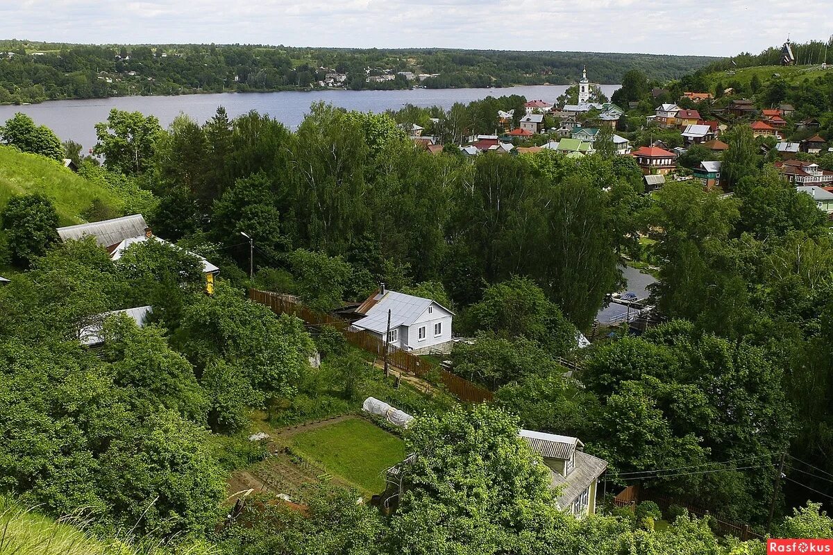 Город Плес Ивановской области. Плес Залесский. Плёс Ивановская область Бастион. Деревня Плес Ивановская область.