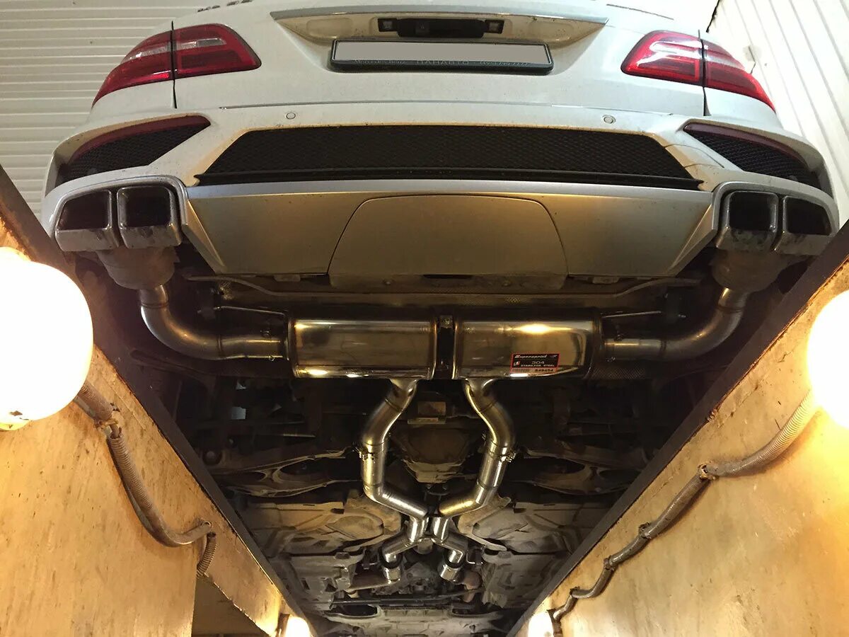 мерс выхлоп