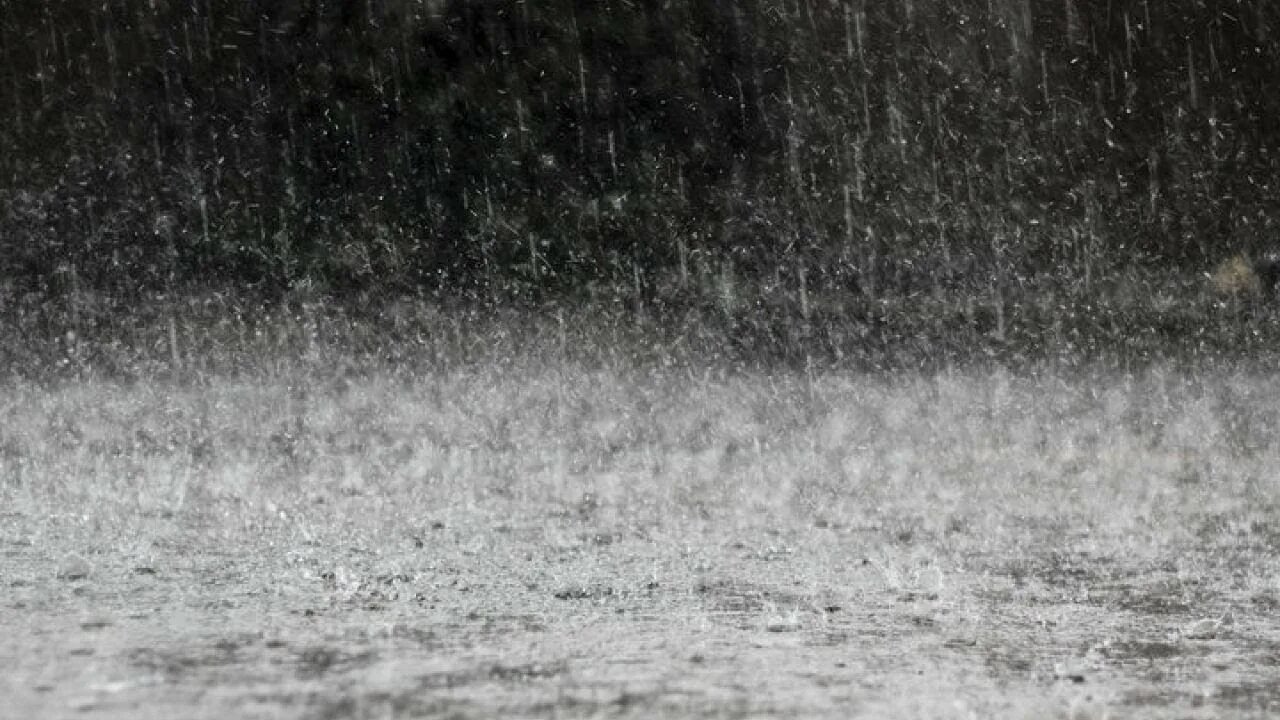 Rain hits. Дождь. Текстура дождя. Эффект дождя. Сильный дождь.