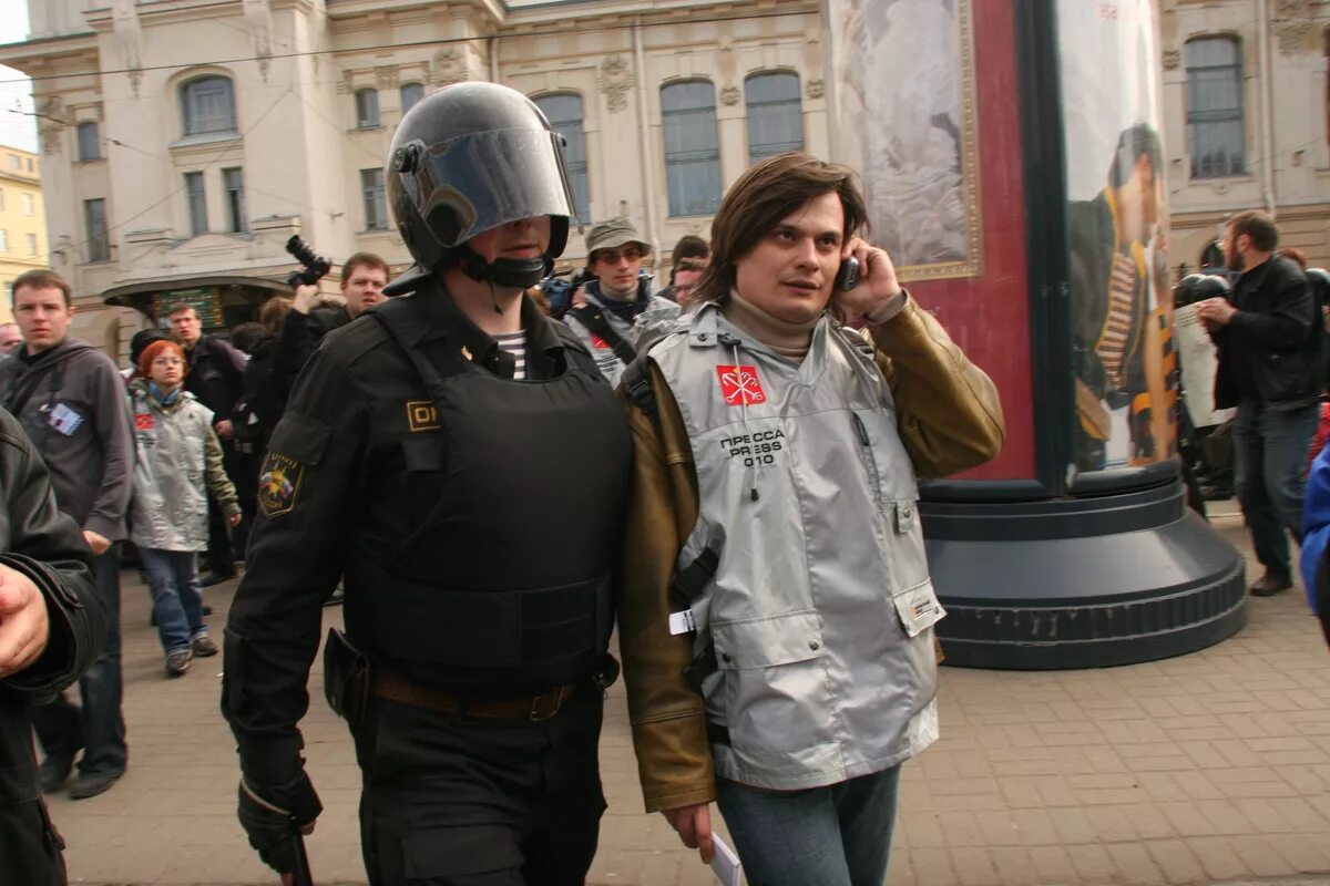 Кирилл Капица - биография, личная жизнь, фото и видео, рост и вес, новости Радио