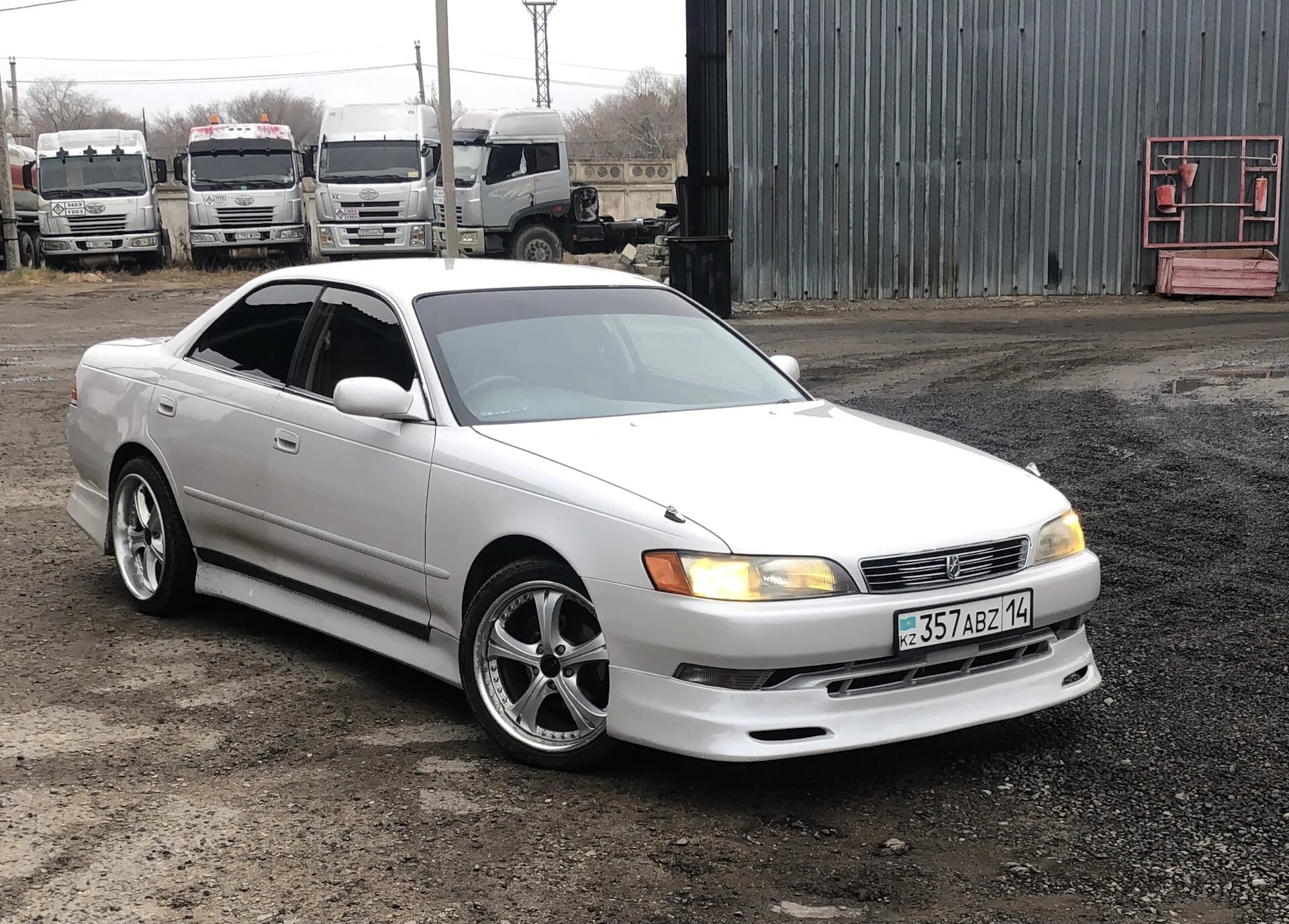 Mark ii характеристики. Toyota Mark 2 1996.