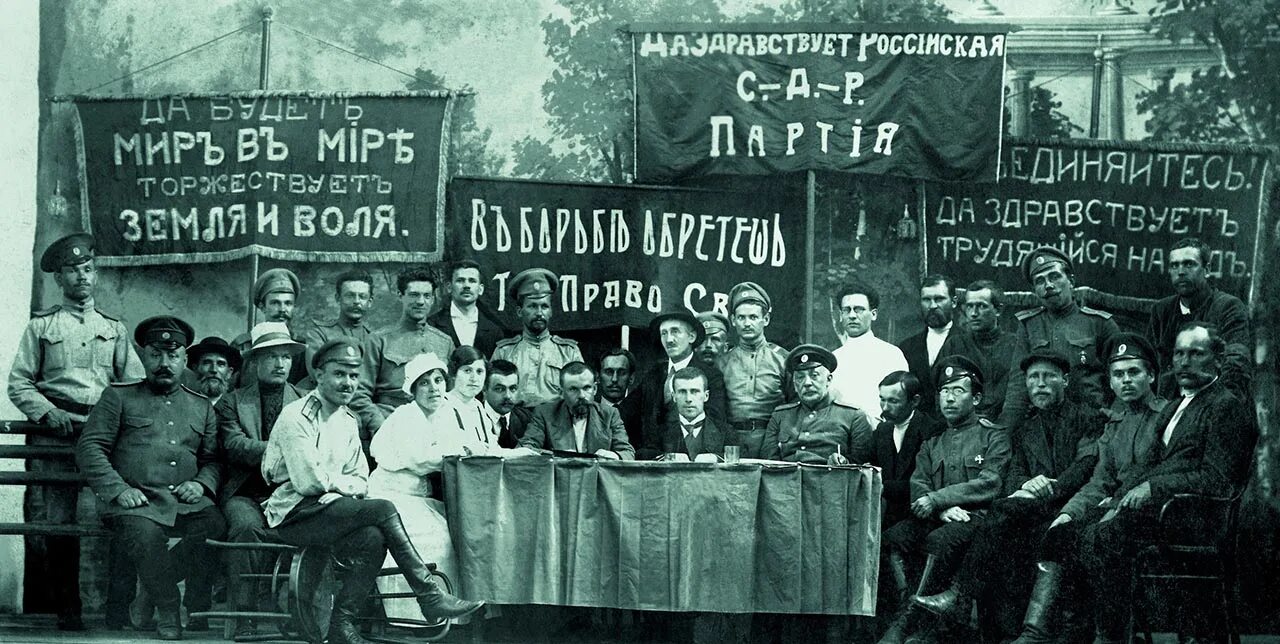 Заседание исполкома петросовета 1917. Совет солдатских депутатов 1917. Петроградский совет рабочих и солдатских депутатов. Солдатский депутат. Петроград 1917 совет рабочих и солдатских депутатов.