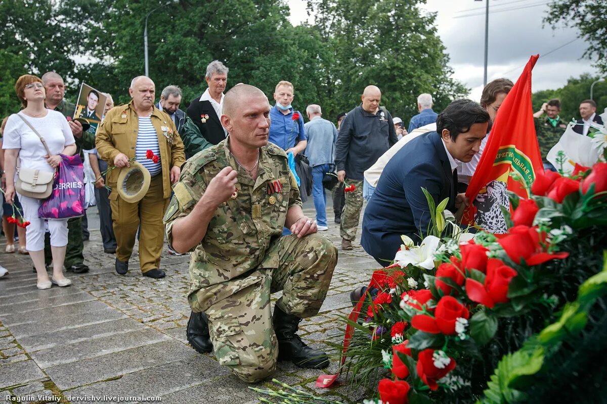 Участник боевых действий в москве. День ветеранов боевых действий. День ветеранов боевых действий 2021. Памятник ветеранам боевых действий в Москве. День ветеранов боевых действий 2023 на Поклонной горе.