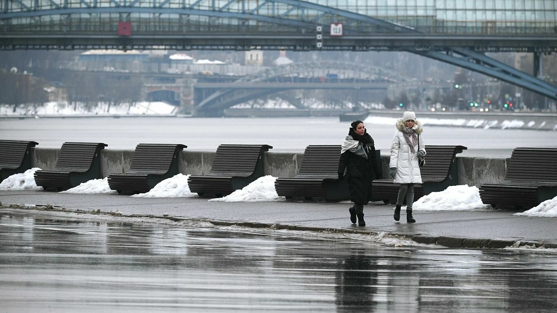 Говори потепление. Потепление в Москве. Москва весной. Оттепель в Москве.