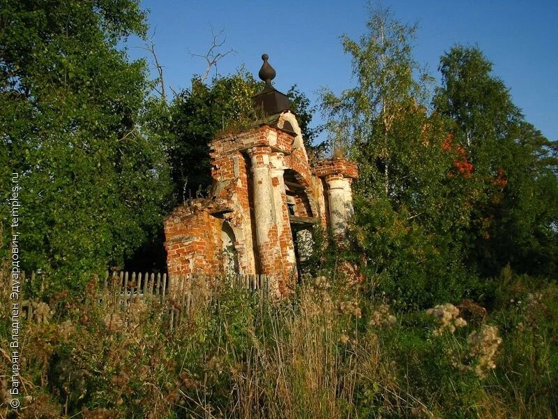 Ярославская область даниловский район деревни. Деревня Троица Даниловский район. Глазово Ярославская область Даниловский район село Троицкое храм. Деревня Троица Нарядово Ярославская область.