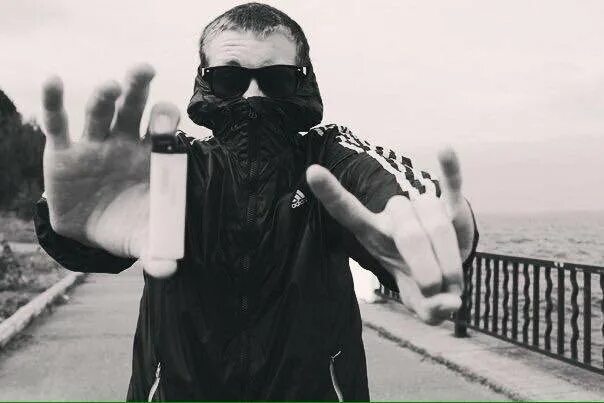 Девушки бродяги. Картинка хулиган. Мальчик хулиган. Мальчик хулиган. Чисто с пацанами.
