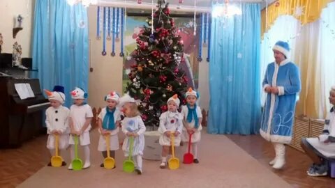 Танец снеговиков в детском саду средняя