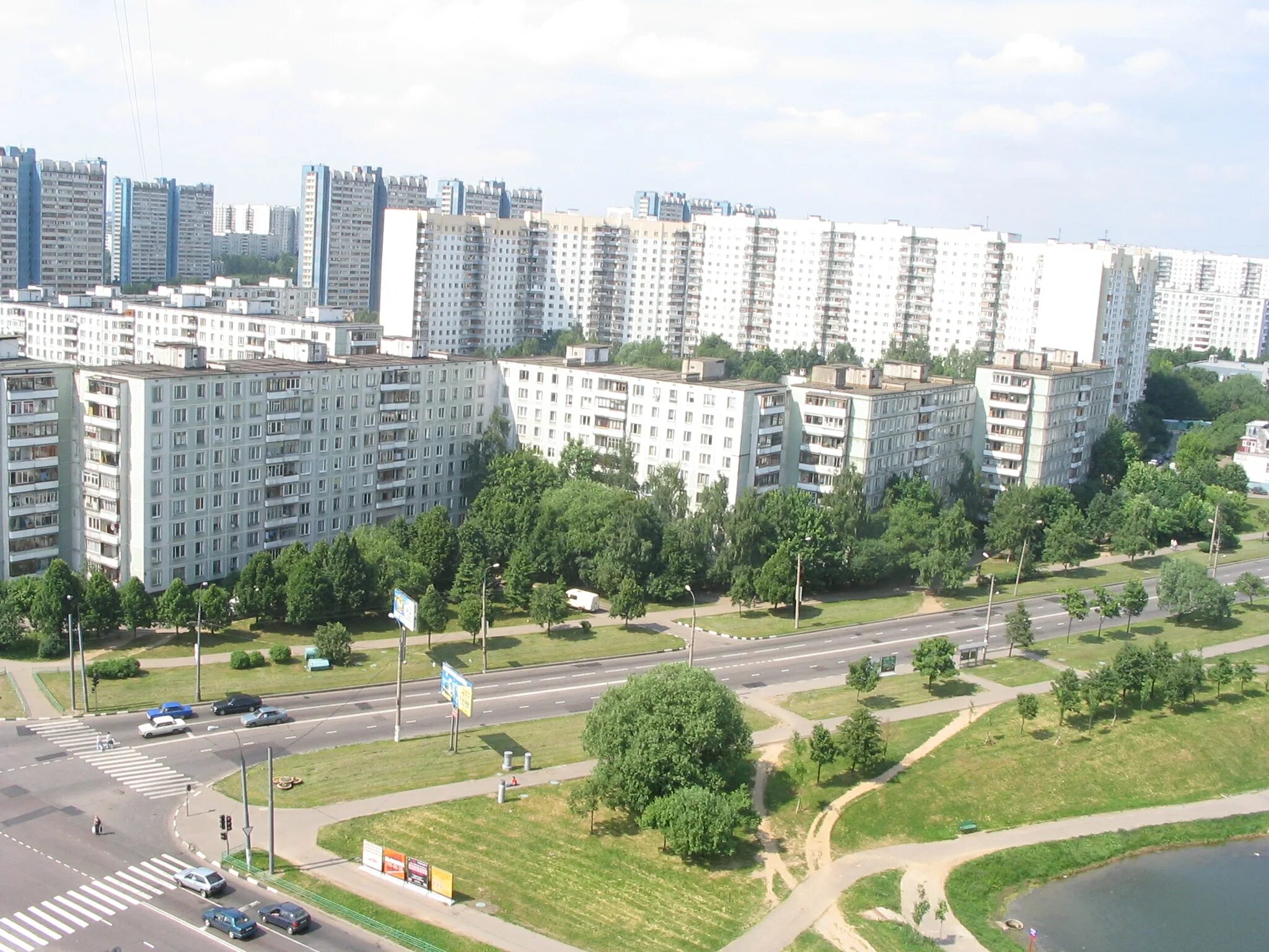 Улицы в ясенево москва. Ясенево Голубинская. Голубинская улица Москва Ясенево. Пруд в Ясенево на Голубинской улице. Голубинская 24.