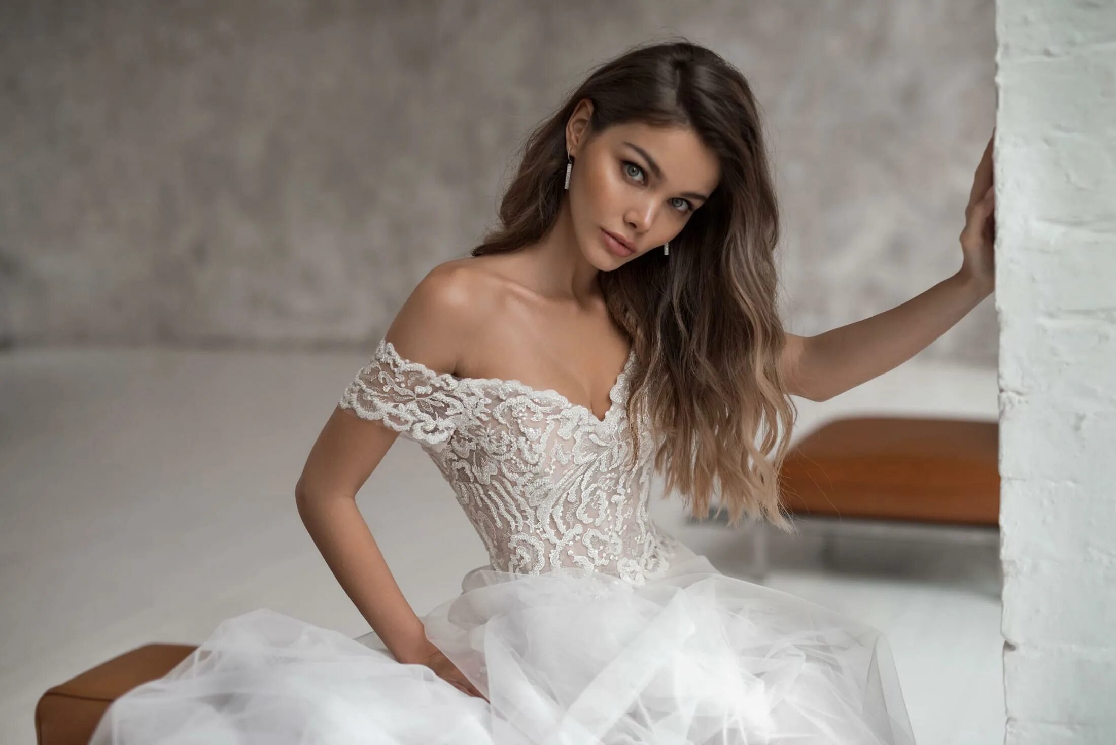 Свадебные платья лусиано брайдал. Тоби брайт свадебные платья. Model wedding. Модели свадебных платьев. Model wedding.