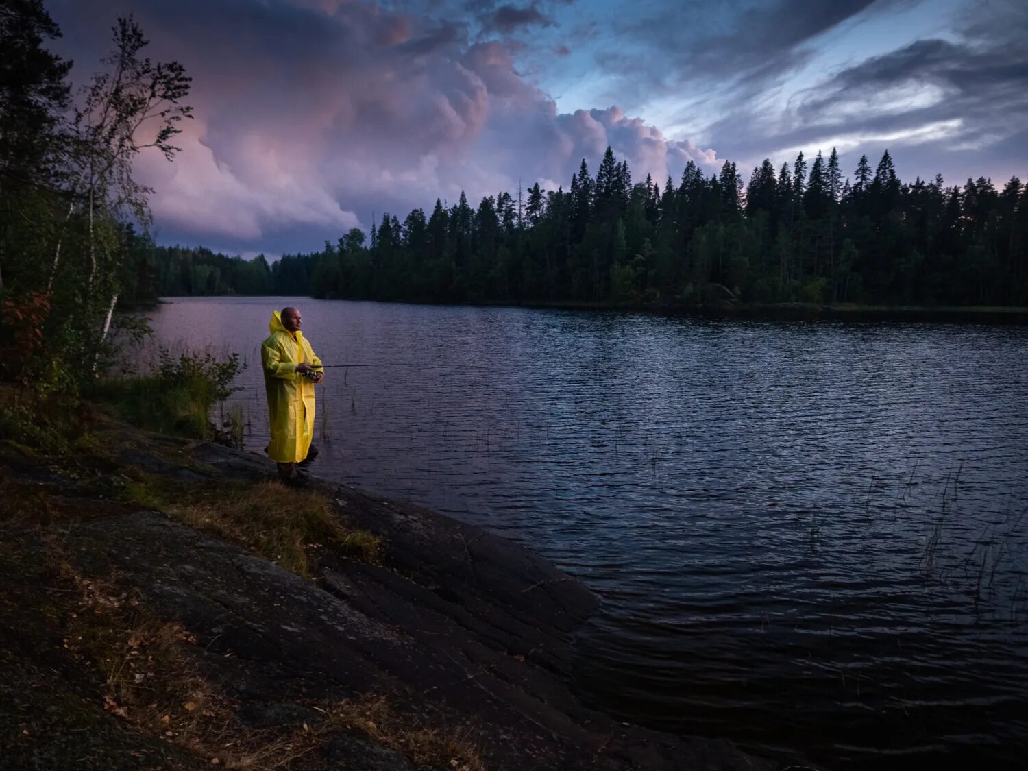 Озеро Березовское Ленинградская область. Озеро бурное. Озеро Березовское фото. Бурное озеро подъезды.