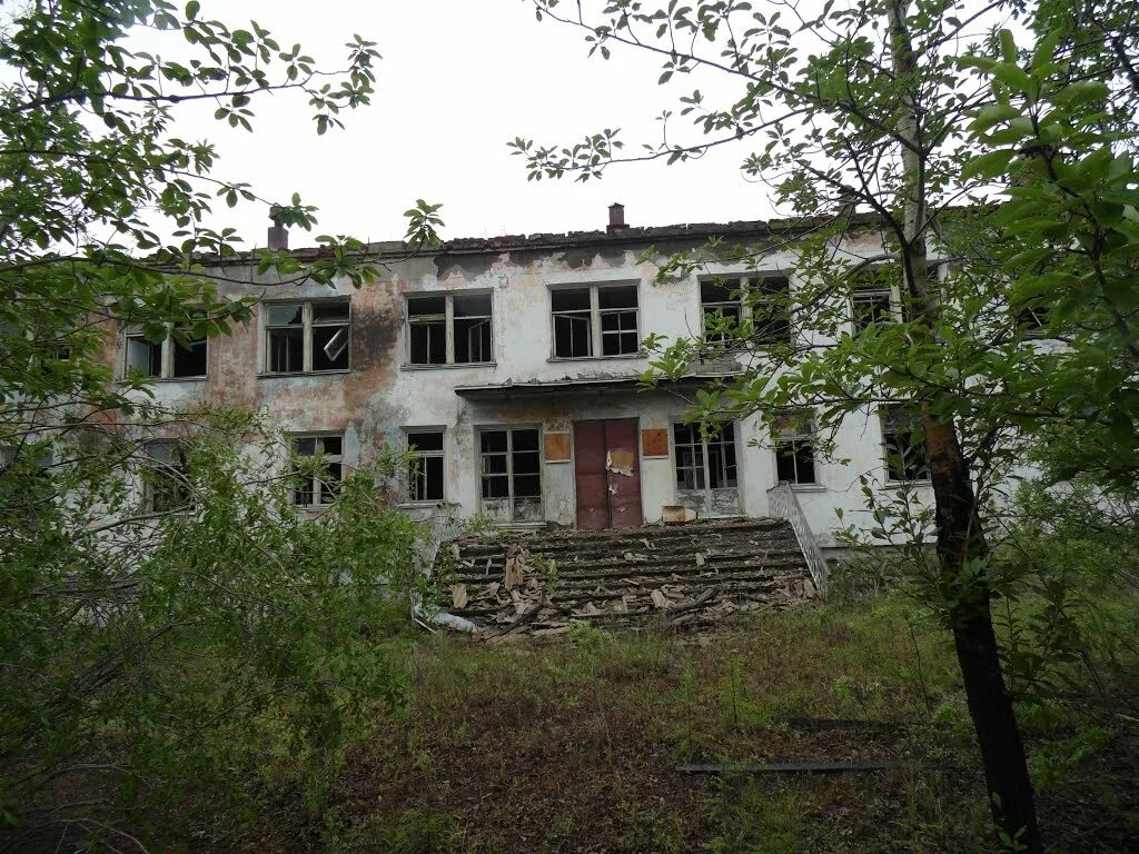 Таежинск город. Колендо кадыкчан. колендо сахалинская область заброшенный город. колендо город-призрак. кадыкчан больница.