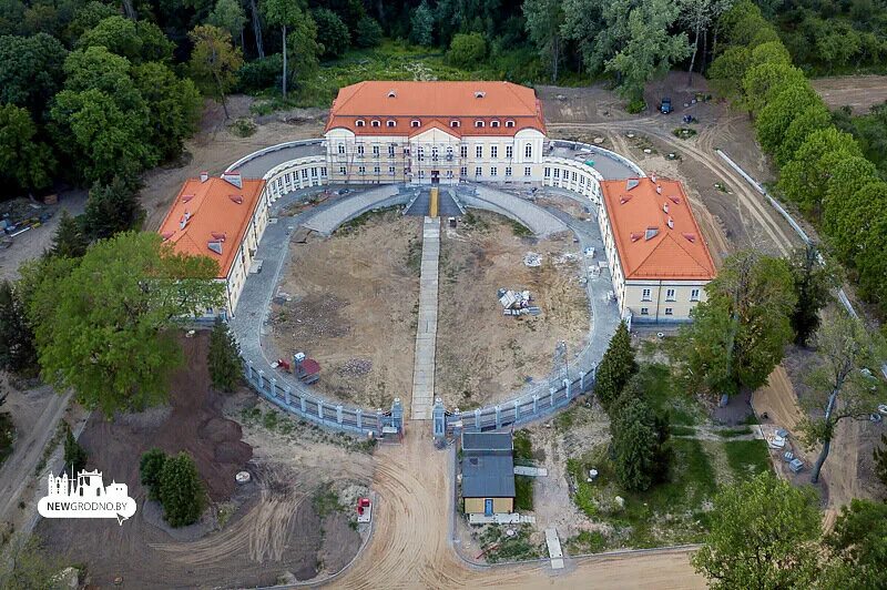 Дворец 2021. Дворец 2021. Святск дворцово-парковый комплекс гродно. Святский дворец в гродно. Дворец 2021.