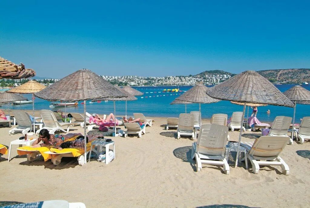 Costa 3s Beach Hotel 4*. Пляж Битез Бодрум. Пляж Битез Турция Бодрум. Турция отель Bodrum Beach Club.