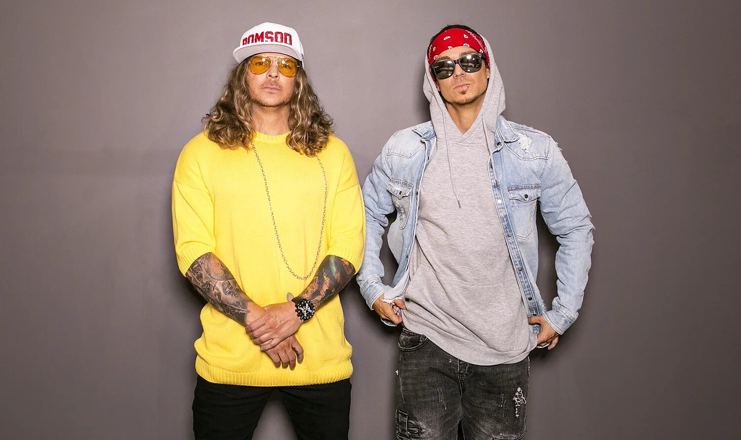 перевод песни bombs away. O. Arcade ремикс. Bombs away. Bombs away в молодости.