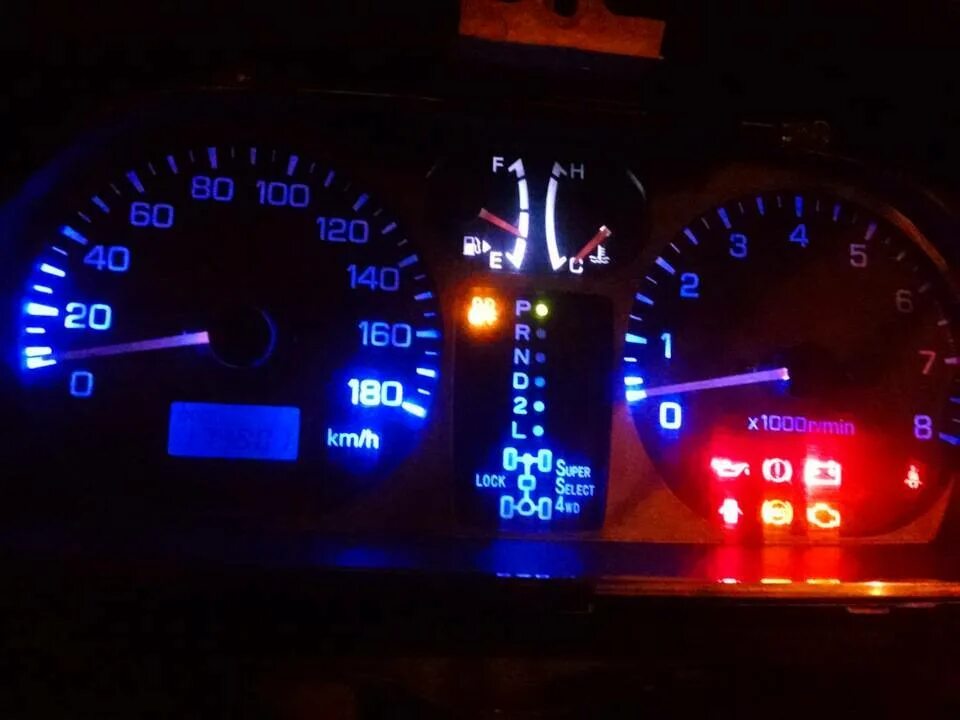 Подсветка паджеро 2. Подсветка салона паджеро 3. Лампочка подсветки бардачка паджеро 4. Диодный свет на паджеро 2. Подсветка салона паджеро 2.