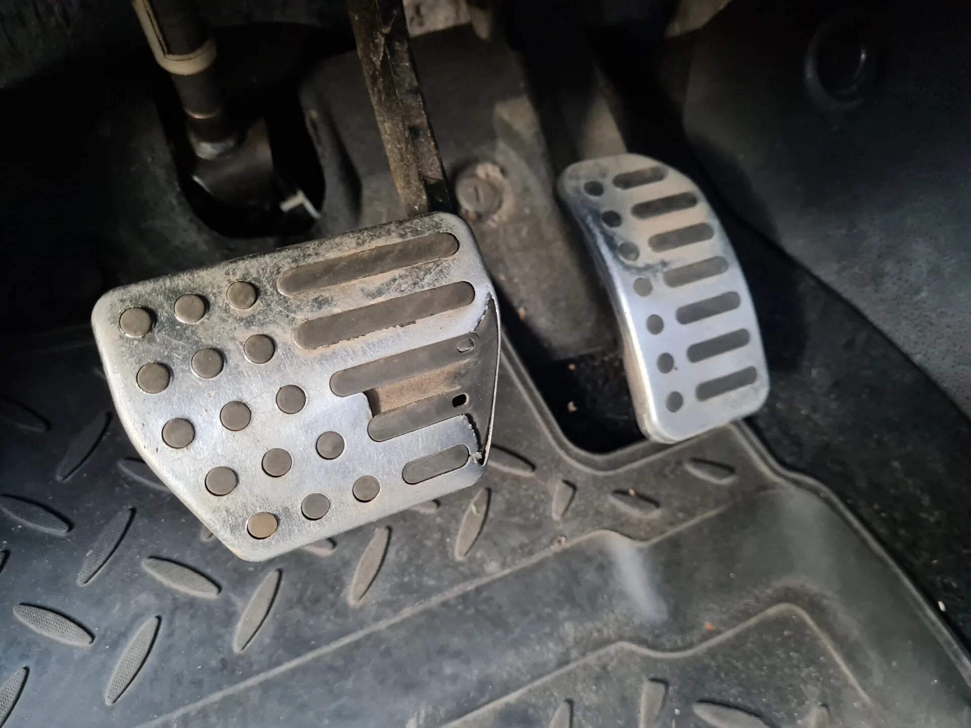 Датчик педали ниссан альмера классик. Педаль ниссан жук. педали nissan juke. педали ниссан альмера классик. накладка педали сцепления ниссан juke.