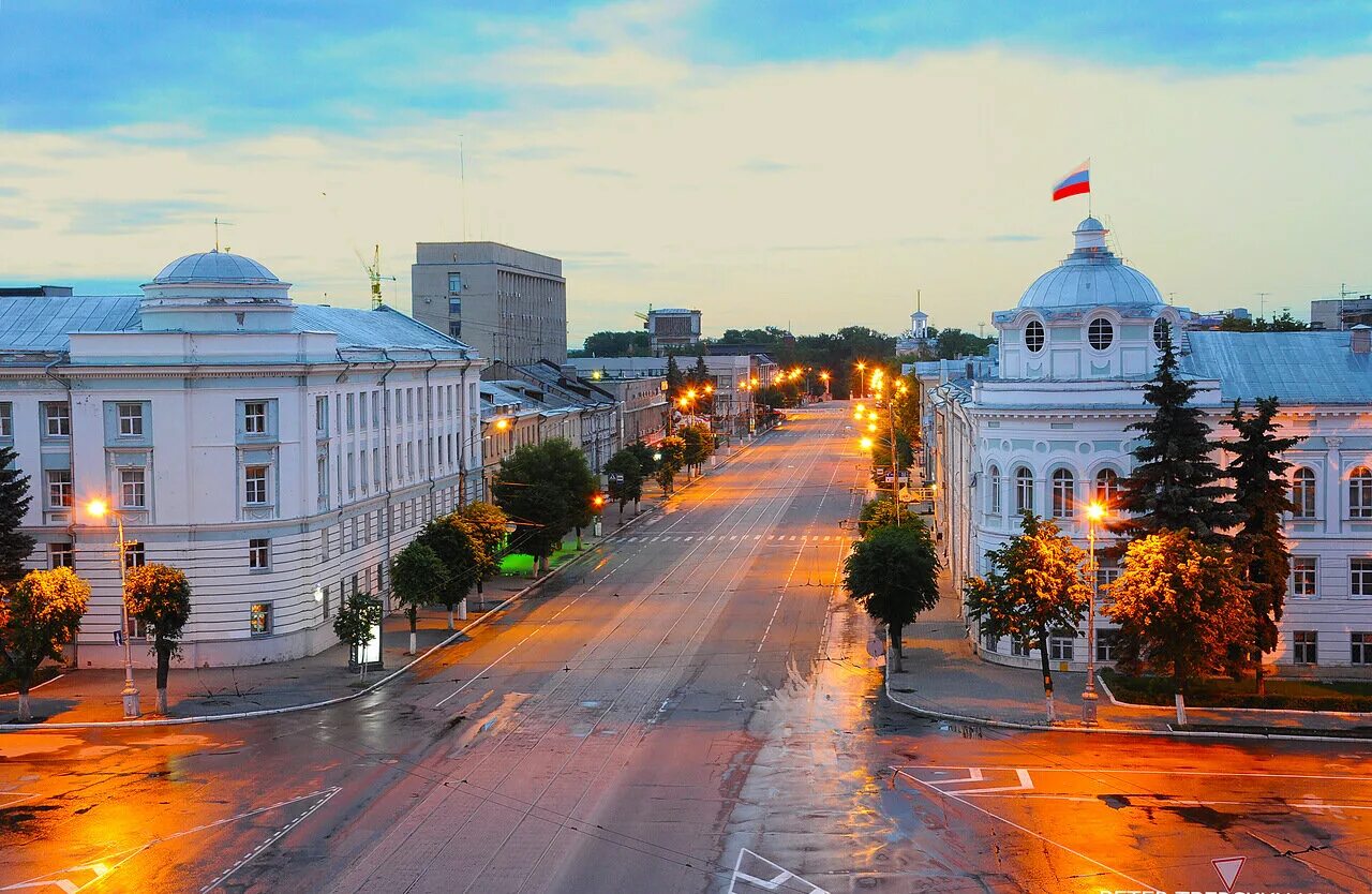 Тверь центральный. Советская площадь Тверь. Тверь центр города. Тверь площадь города. Тверь исторический центр.