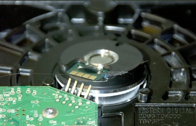 6912905 электромотор от hdd. Шпиндельный двигатель жесткого диска. Мотор hdd распиновка. Подшипник от жесткого диска. Hdd моторчик.