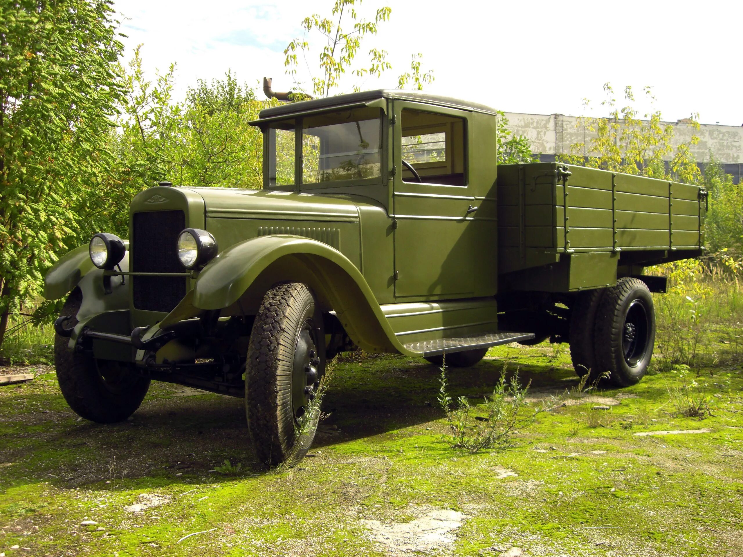 Магазин полуторка. ЗИС-5 грузовой автомобиль. Полуторка и ЗИС 5. ЗИС полуторка. Грузовик ЗИС-5в.