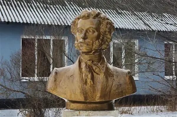 Памятник пушкину с кореневщино. Памятник пушкину в барнауле. Кореневщино пушкин. Сквер пушкина елец памятник пушкина. Памятник неделину липецк.