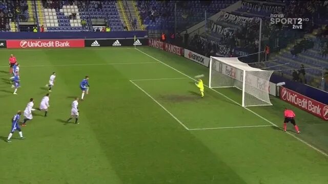 европейский футбол. карабах брага обзор матча. црвена звезда газпром 2023. прямая трансляция лиги европы сегодня. стадион карабах.