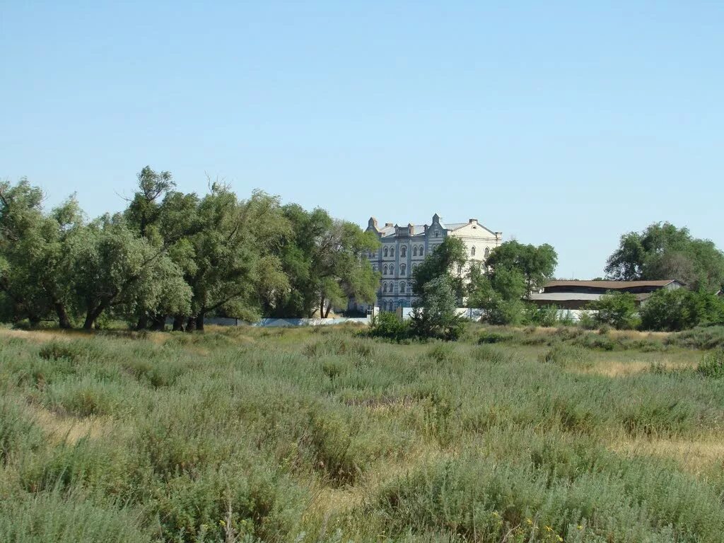 Фото новоузенска. Мельница Червова Новоузенск. Новоузенск Саратовская область. Город Новоузенск Саратовская область город Новоузенск. Степь Новоузенска.