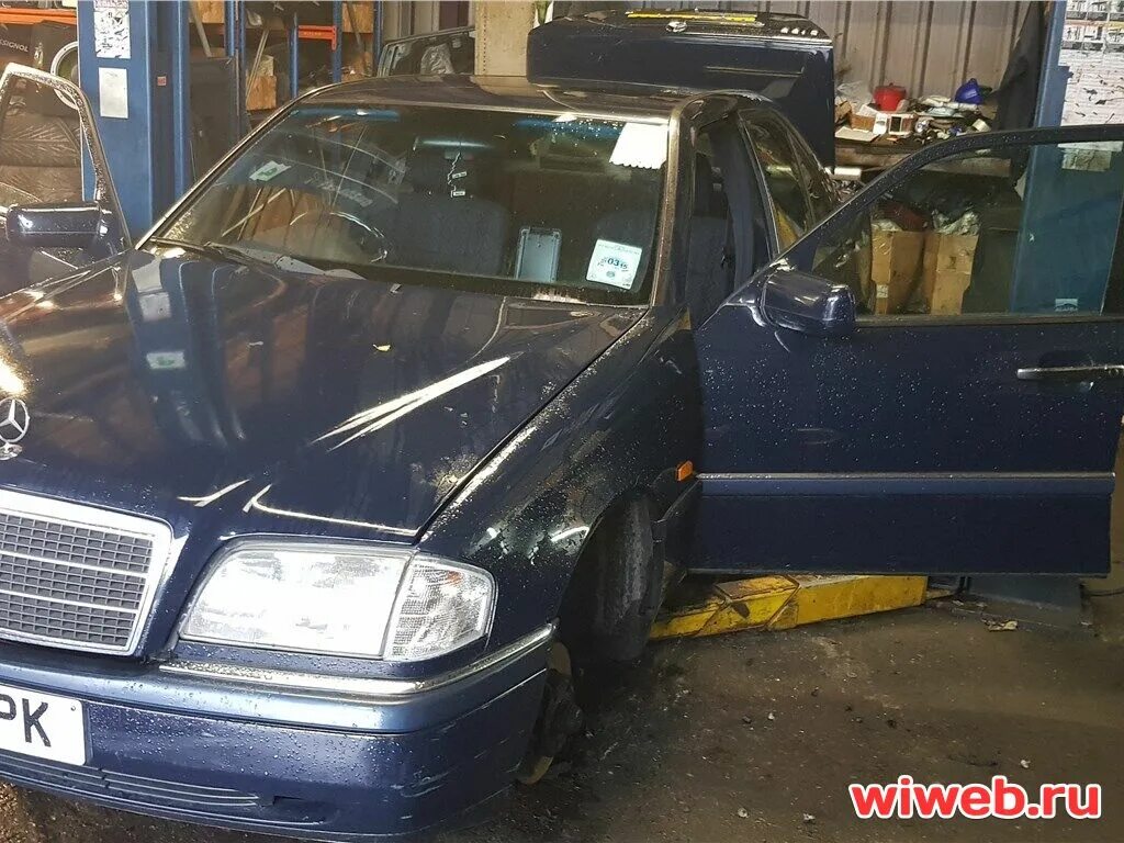 Mercedes w210 разбор. Авторазбор мерседес. Авторазборка мерседес. Авторазбор мерседес 202. Разборка мерседес адреса.