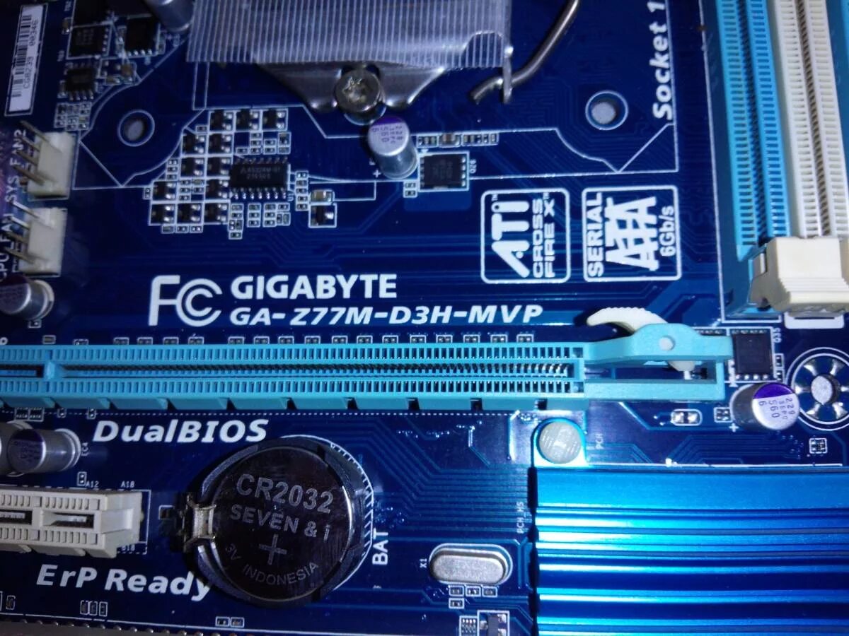 Gigabyte ga z77m. Материнская плата Gigabyte ga-z77-d3h Rev. 1.1. Гигабайт z77m d3h материнская. Материнская плата: Gigabyte ga-z77m-d3h LGA-1155.. Материнская плата не видит диск