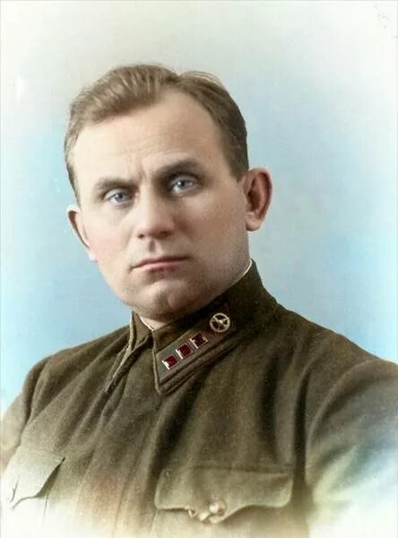Техник интендант слушать. Техник-Интендант 2 ранга. Техник-Интендант 1 ранга. Интендант звание.
