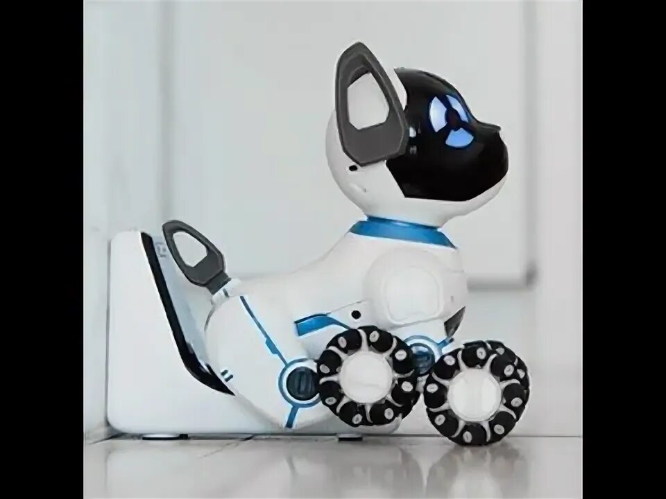 Робот макробот. Алиса роботы игрушки. Мягкая игрушка в виде робота. Умный голосовой робот. Как выглядит робот.