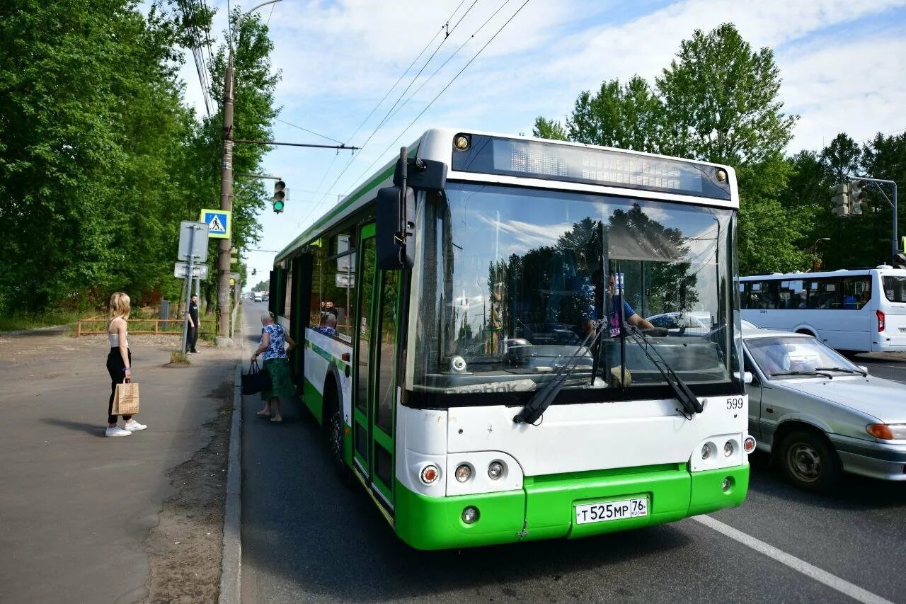 Новые автобусы 2024 ярославль. Ярославль, автобусы ПТП 1. ПАТП 1 Ярославль. Маленький автобус. Новые автобусы в Ярославле.