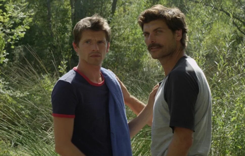 «незнакомец у озера» (2013, франция). Незнакомец у озера 2013. Незнакомец у озера 2013. Christophe paou. L inconnu du lac, 2013 pictures.