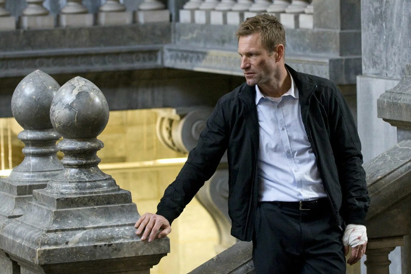 Экспат что это. Экспат (2012) (the expatriate). фильм экспат аарон экхарт. экспат фильм 2012 аарон экхарт кадры. экспат фильм 2012 ольга.