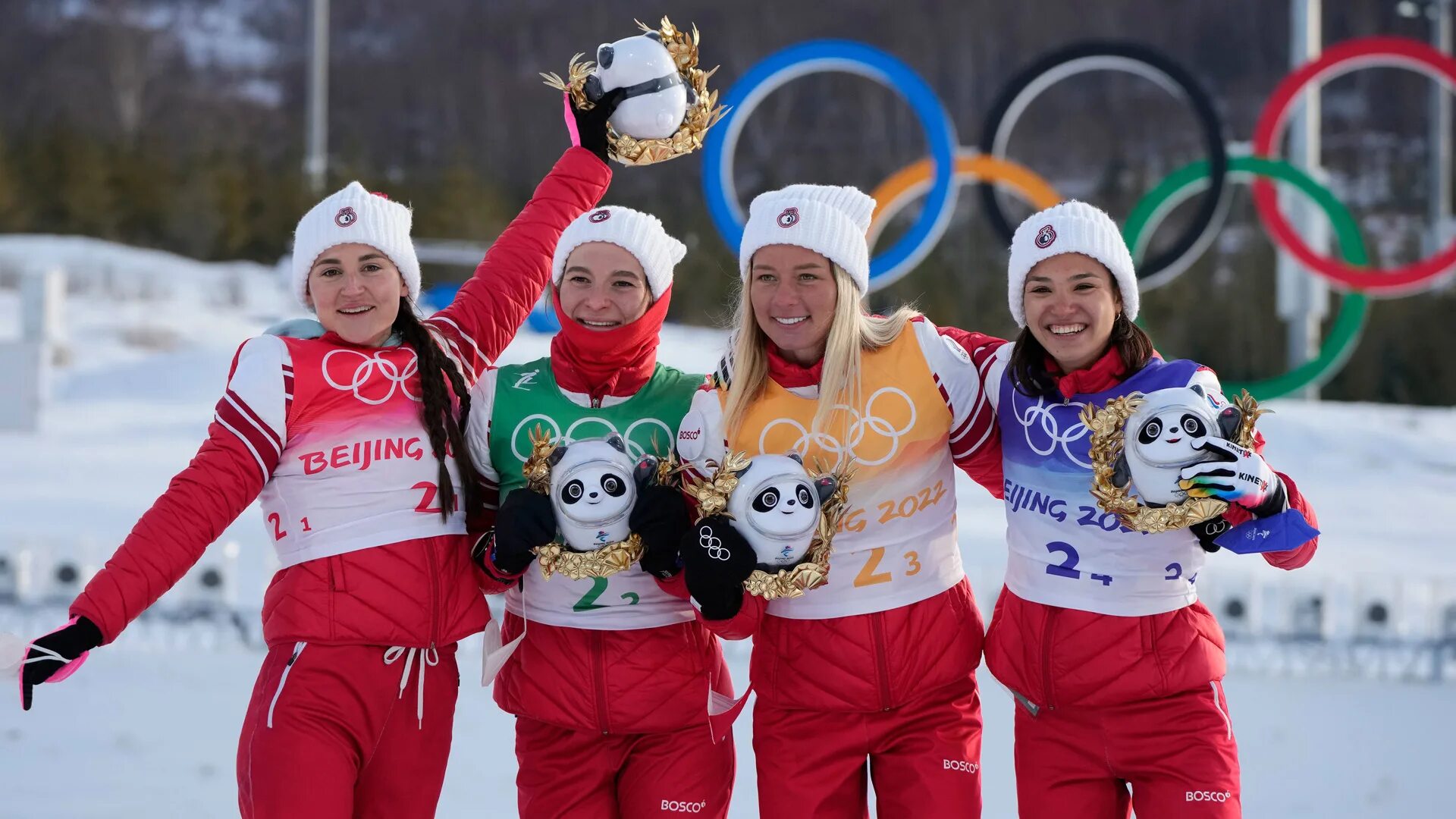 Лыжные гонки чемпионат россии 2024 эстафета женщины. Ступак Непряева Сорина Степанова.