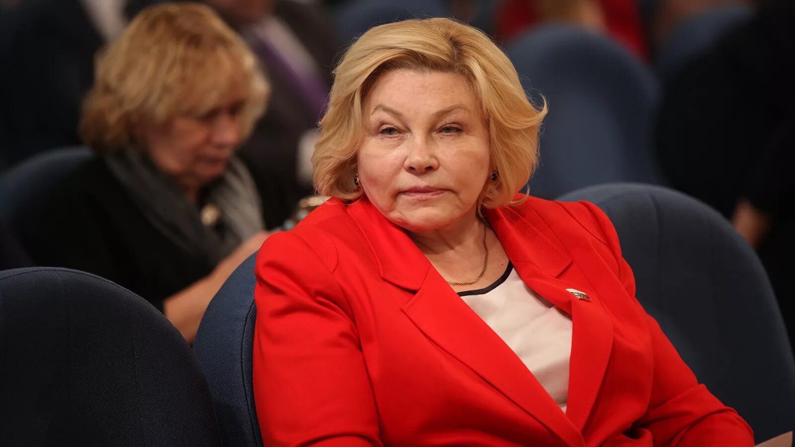 Депутата елены драпеко. Депутата елены драпеко. Депутата елены драпеко. Драпеко депутат партия. Депутата елены драпеко.