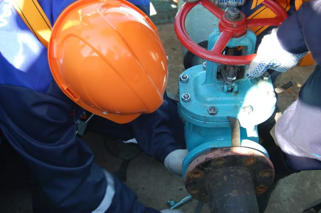 Техническое обслуживание газопроводов. Осмотр запорной арматуры. Монтаж технологических трубопроводов. Монтаж технологического оборудования. Дефектоскопист ультразвукового контроля.