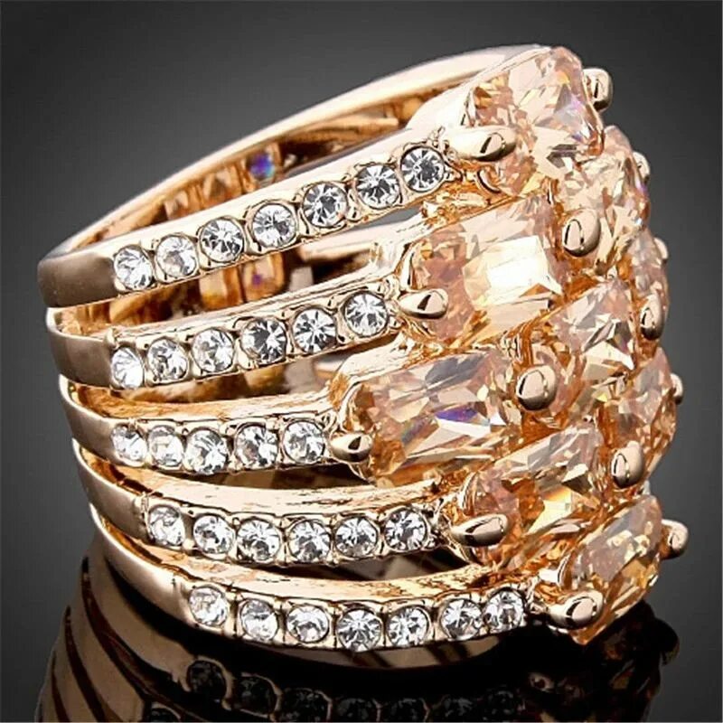 Шикарные золотые кольца. Массивные кольца. Шикарные украшения из золота. Объемные кольца из золота.