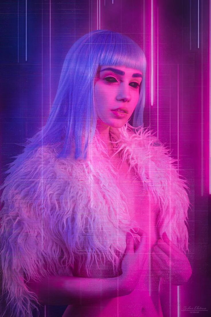 Cosplay joi. Джой - "Бегущий по лезвию 2049"(2017). Joy Бегущий по лезвию 2049. Бегущий по лезвию 2049 Джой голограмма.