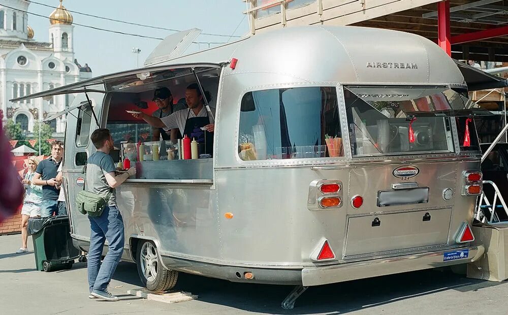 Колесный бизнес. Прицепы автолавки food truck. Кофемашина на колесах. Фудтрак тонар. Прицепы автолавки food truck.
